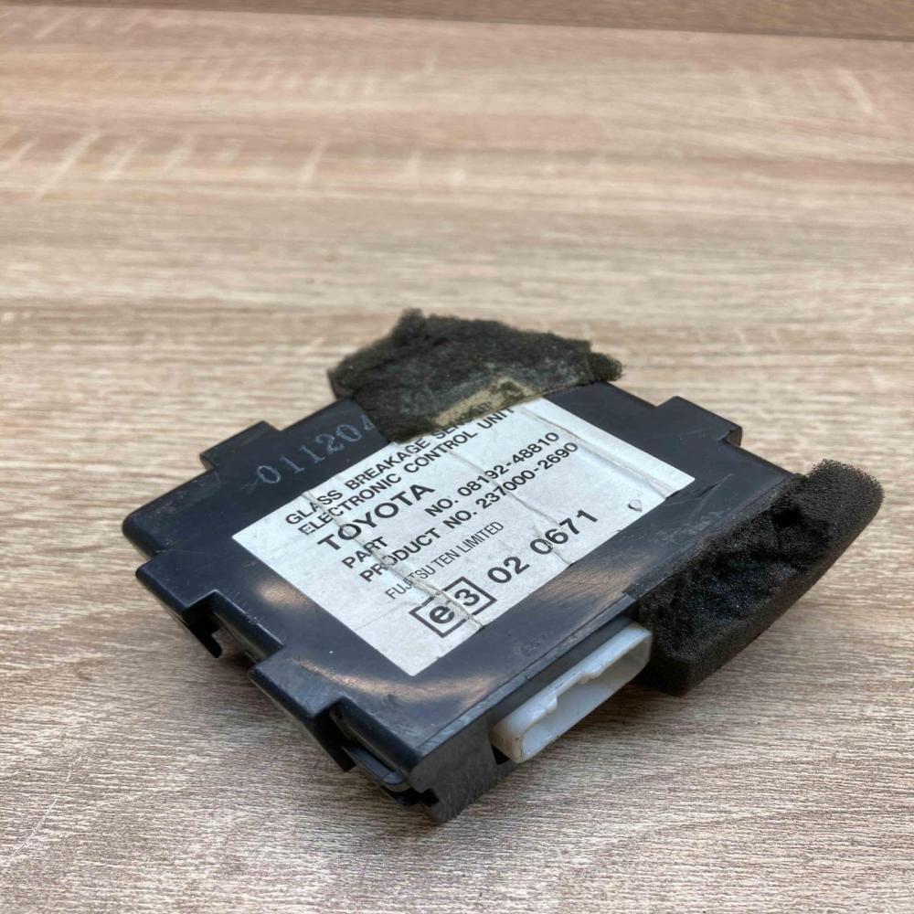 08192 48810 237000 2690  Other control units/modules Toyota RAV 4 (XA30)