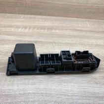 68485 9U000 P10971  Wing mirror switch Nissan Note (E11)