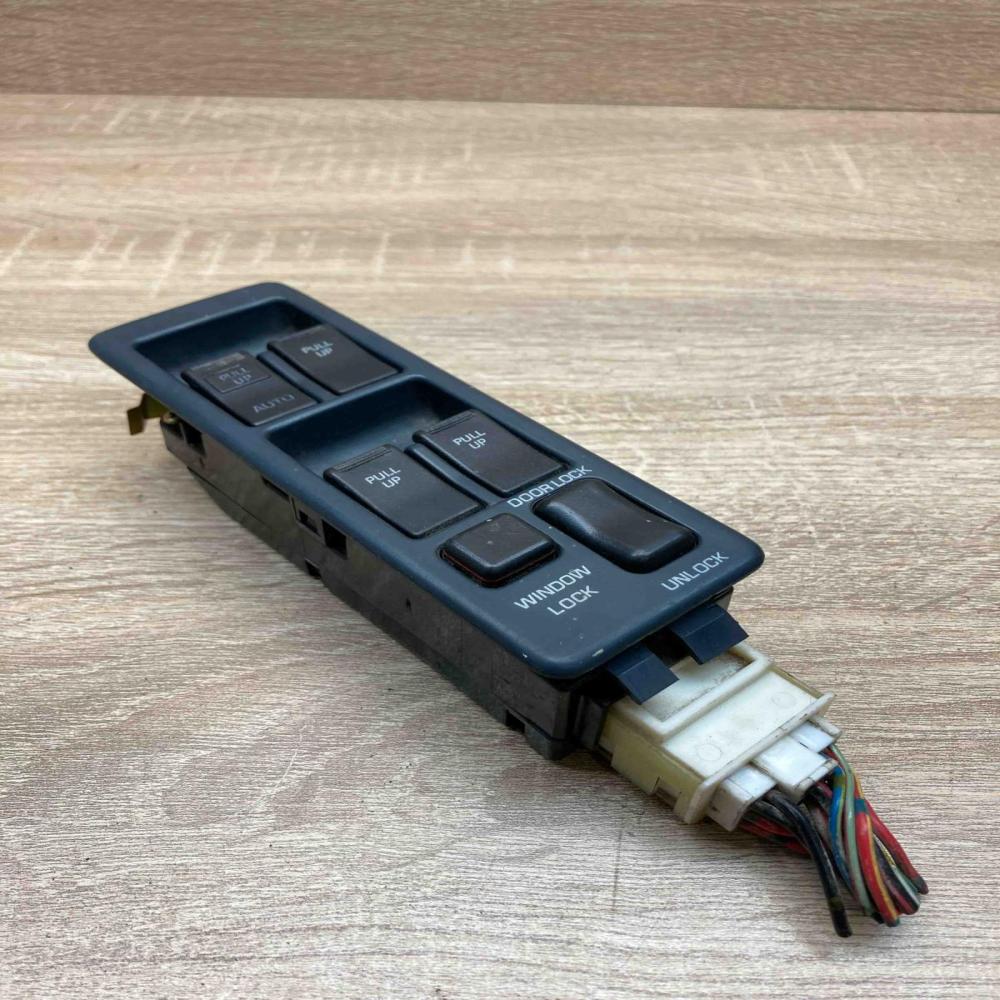 182 9J10   Electric window control switch Lexus RX 300