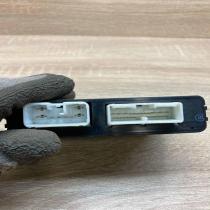 89222 48040 414814 10250  Door control unit/module Lexus RX 330 - 350 - 400H