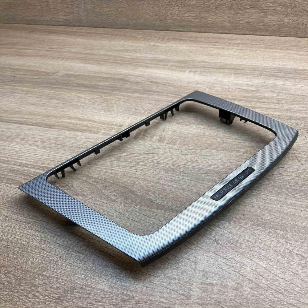 3C0858069M 3C0919234  Radio/GPS head unit trim Volkswagen PASSAT B6
