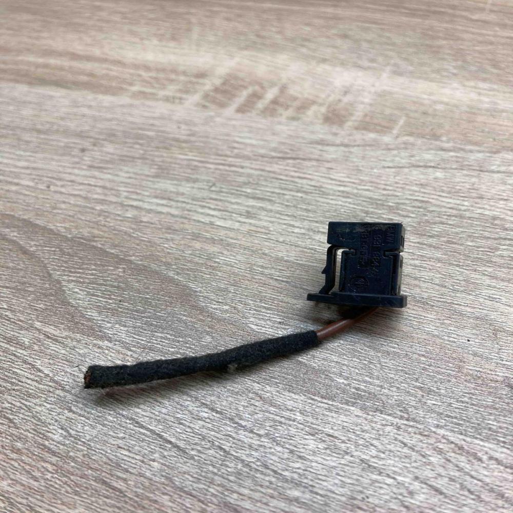 6931884 6931884 05  Plug wire BMW 5 F10 F11