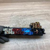 1K2937503B   Relay mounting block Volkswagen PASSAT CC