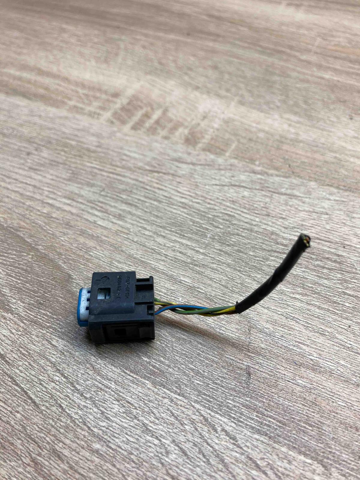 968402 1C   Plug wire Saab 9-3 Ver2