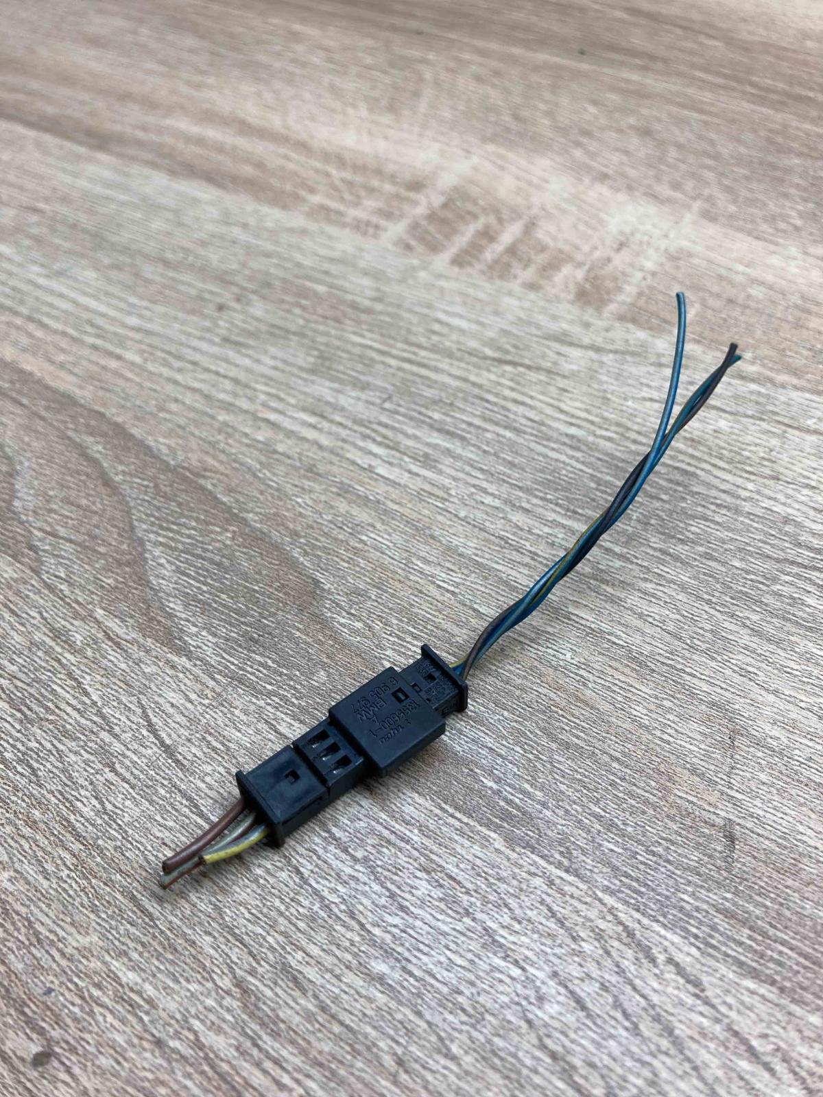 6905977 1355600 1 8377064 Plug wire BMW 3 E90 E91