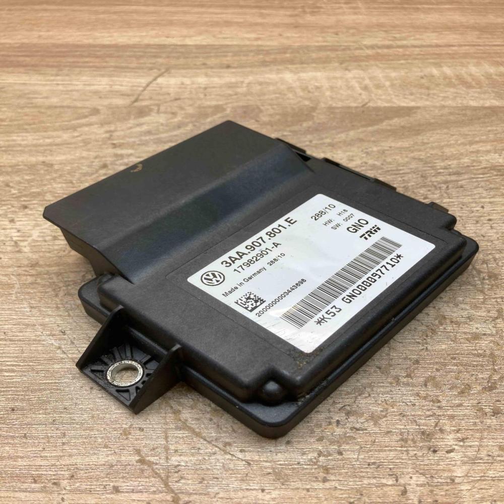 3AA907801E   Hand brake control module Volkswagen PASSAT B7