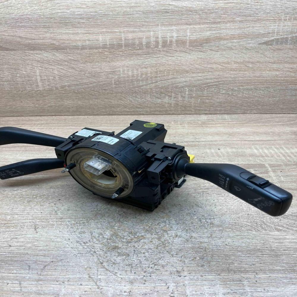 3C9953513R 3C0959653B 3C0953549AE Wiper turn signal indicator stalk/switch Volks
