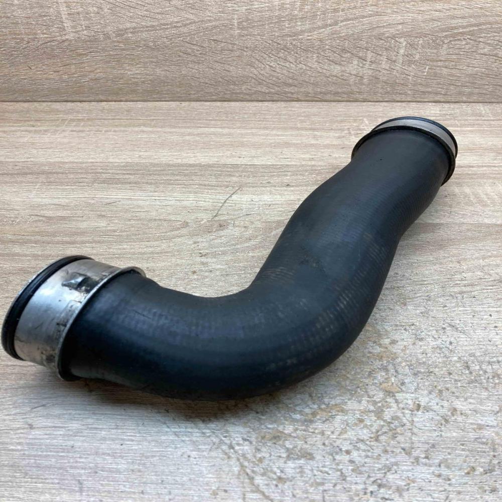 1K0145834L   Intercooler hose/pipe Volkswagen Golf V