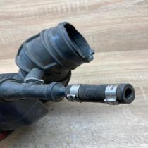 30636828 14313  Air intake hose/pipe Volvo V70