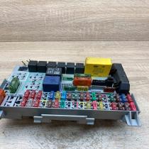90589965   Fuse module Opel Zafira A