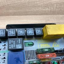 90589965   Fuse module Opel Zafira A