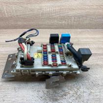 24350 4U100 1031002  Fuse module Nissan Almera Tino