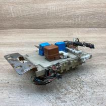 24350 4U100 0811002  Fuse module Nissan Almera Tino