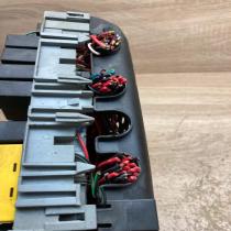 09152787   Fuse module Opel Vectra B