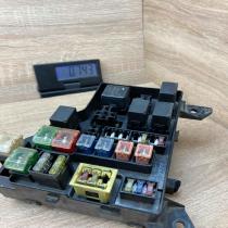 1342 Fuse Box PA66  Fuse module Mazda 626