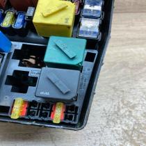 93BG 14411 AC PA6 GB20 GF  Fuse box set Ford Mondeo MK I