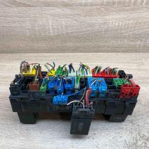 357937039   Fuse module Volkswagen Transporter - Caravelle T4