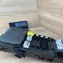 82641 05011 05810530  Fuse box set Toyota Avensis T220