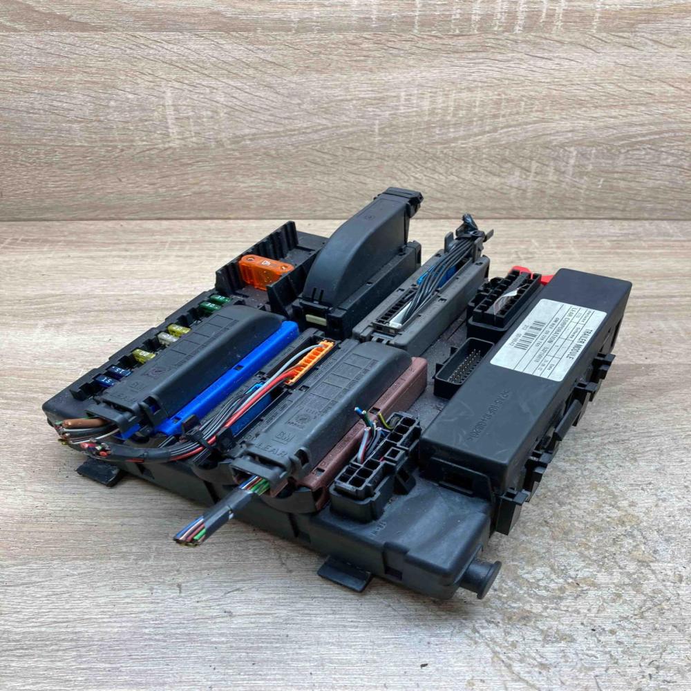 532150018 09228740 460023260 Fuse module Opel Vectra C