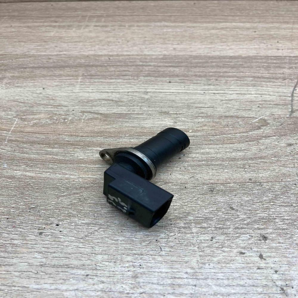 1709616 1559907  Crankshaft position sensor BMW X3 E83