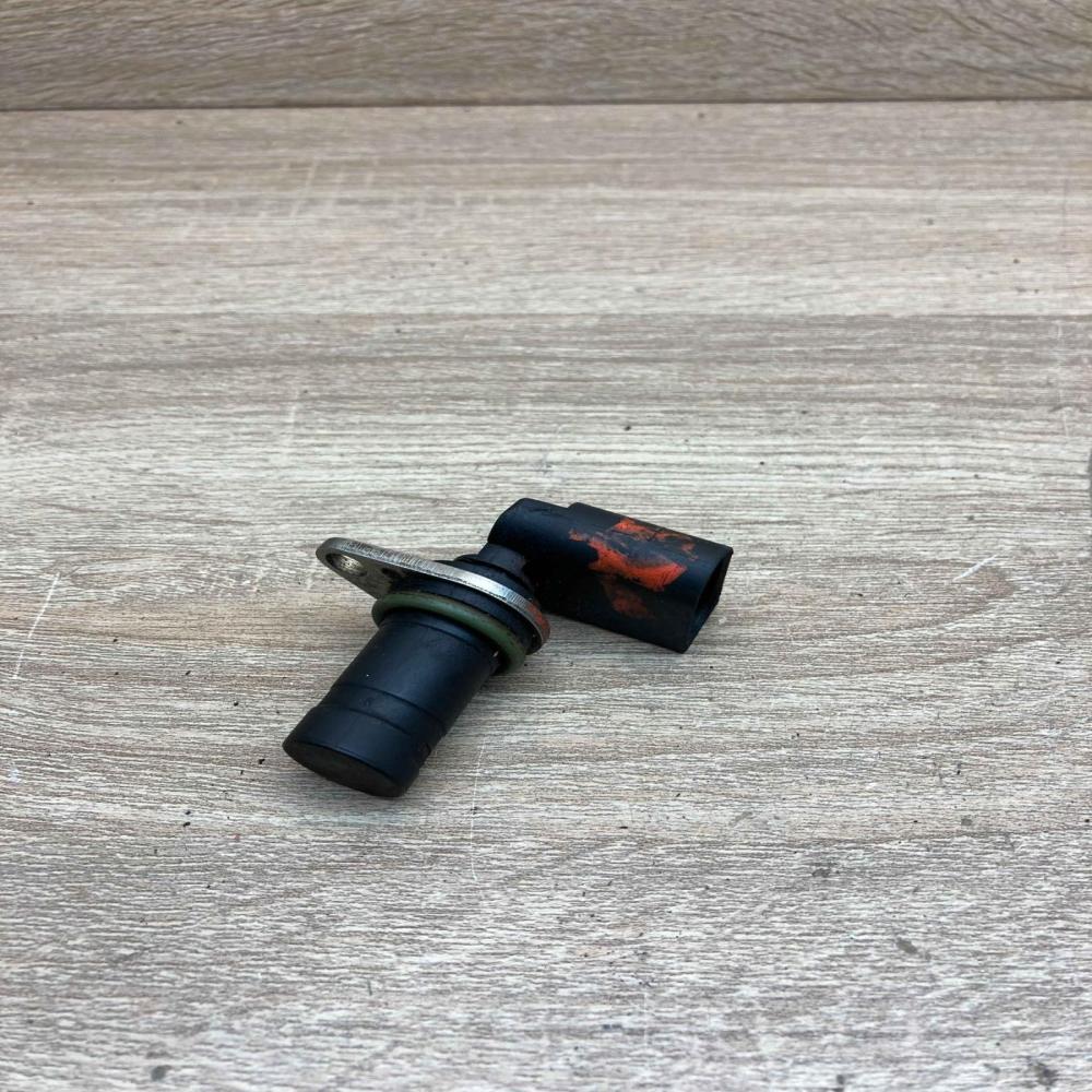 1709616 0250007  Crankshaft position sensor BMW X3 E83
