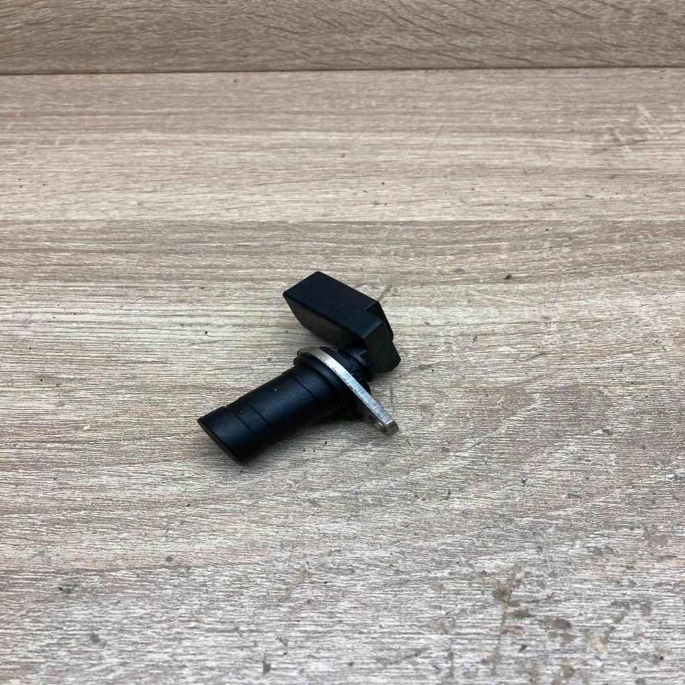 1709616 1639805  Crankshaft position sensor BMW X3 E83