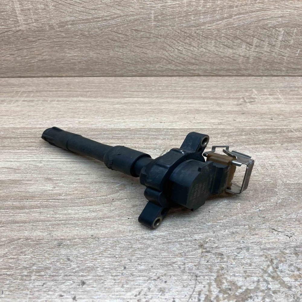 1748017 11860  High voltage ignition coil BMW X5 E53
