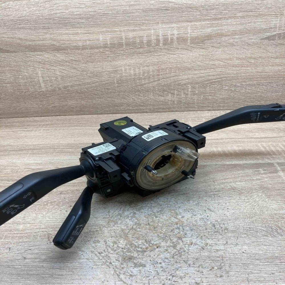 3C9953513R 3C0959653B 3C0953549J Wiper turn signal indicator stalk/switch Volksw