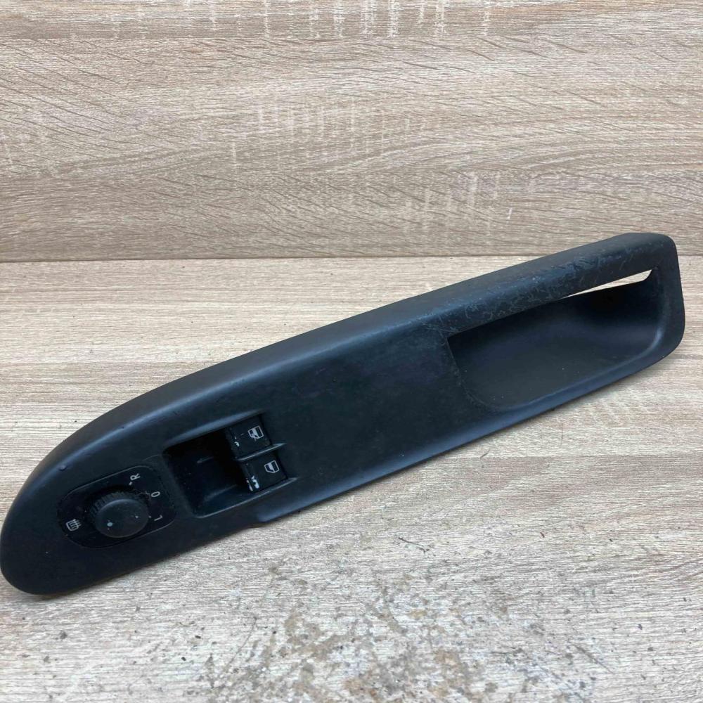 3C1867171A   Electric window control switch Volkswagen PASSAT B6