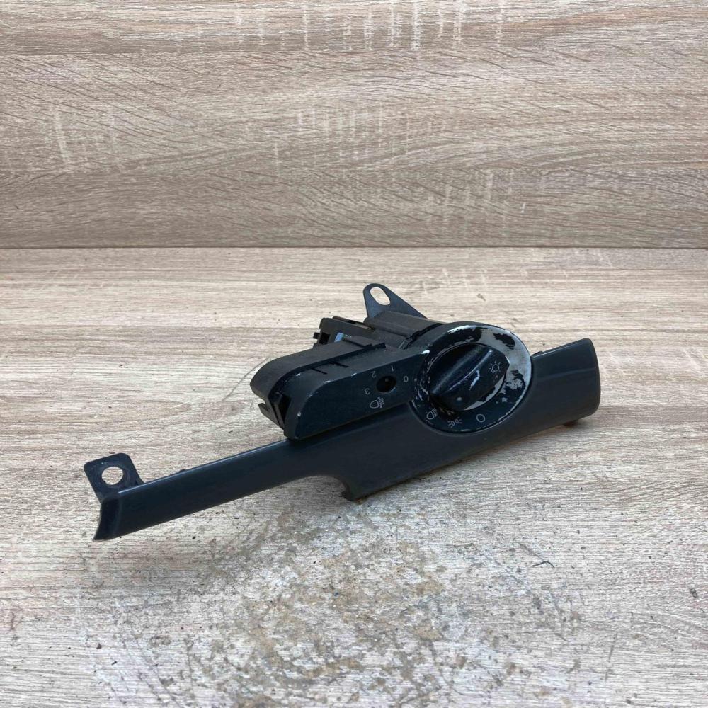 8E1853189R 8E0941531A  Light switch Audi A4 S4 B6 8E 8H