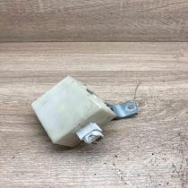 89741 0D020 73673212  Door control unit/module Toyota Yaris