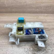 7019 TA1 6058 PP PE  Fuse module Toyota Corolla E120 E130