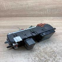 MB953355 MR193494  Fuse module Mitsubishi Carisma