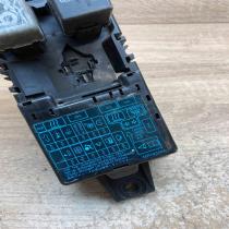 MB953355 MR193494  Fuse module Mitsubishi Carisma