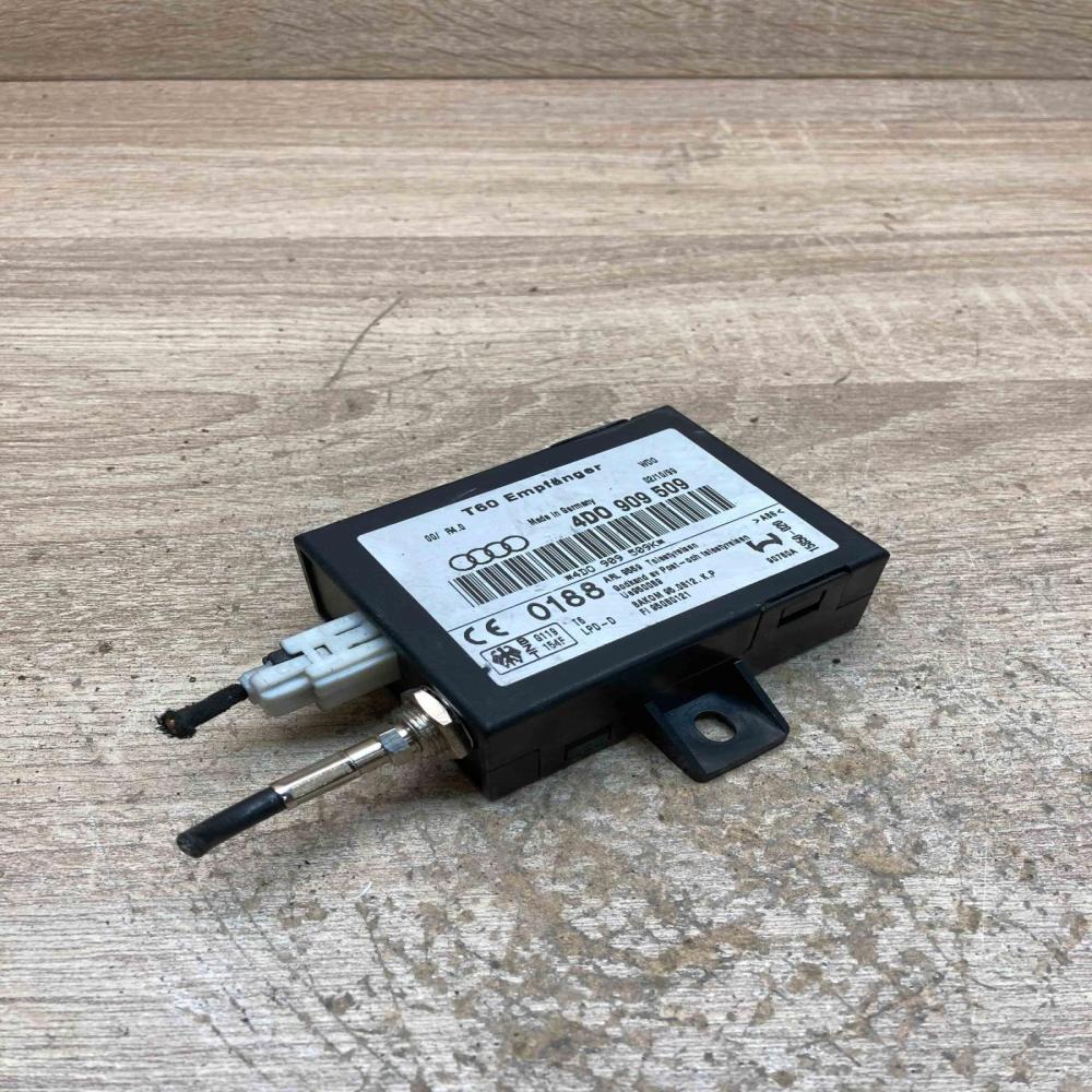 4D0909509   Auxiliary heating control unit/module Audi A6 S6 C5 4B