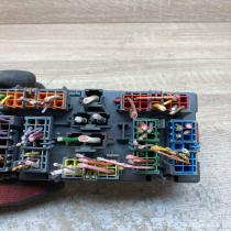 94592 881 80 S 0225 5225611  Fuse module Peugeot 406