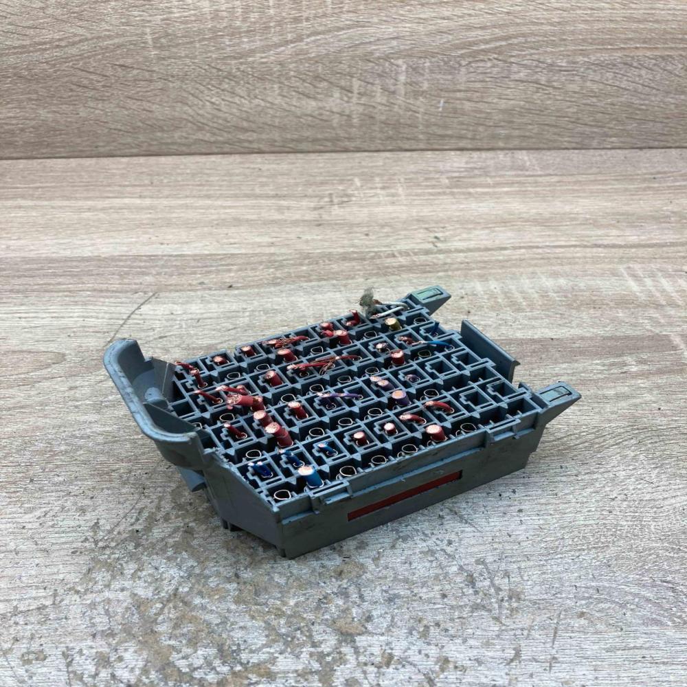9162439   Fuse box set Volvo V70
