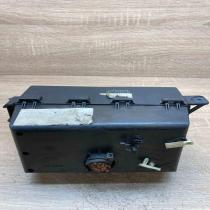 2M5T 14A067 BB 518276100  Fuse module Ford Focus