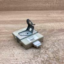 89741 05070 73668012  Door control unit/module Toyota Avensis T250