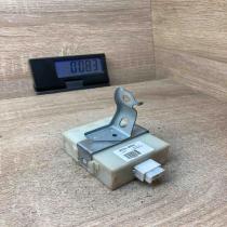 89741 05070 73668012  Door control unit/module Toyota Avensis T250