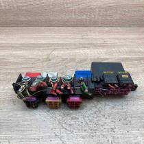 8L0941822A 896083000 Main Fuse module Volkswagen PASSAT B5
