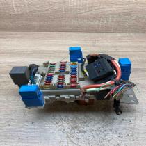 24350 4U100 0516001  Fuse module Nissan Almera Tino