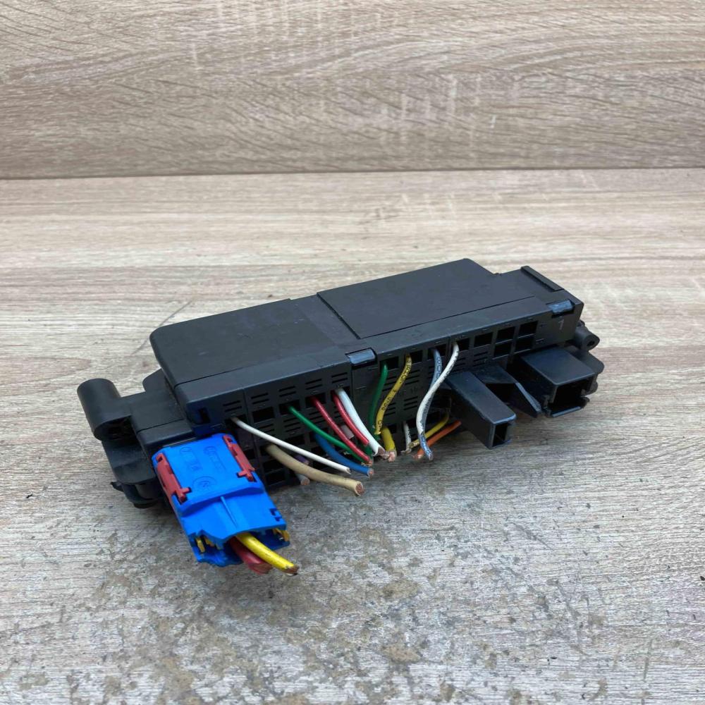 9635518180   Fuse box set Peugeot 407