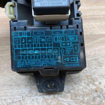 MB953355 MR318828 Main Fuse module Mitsubishi Carisma