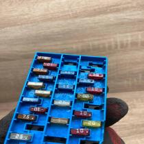1096033J   Fuse module Renault Megane I