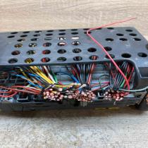 90589965 Main  Fuse module Opel Astra G