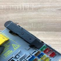 24412497 15344887  Fuse module Opel Zafira A
