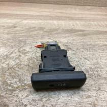 065251 Used With Plug Fog light switch Nissan Micra