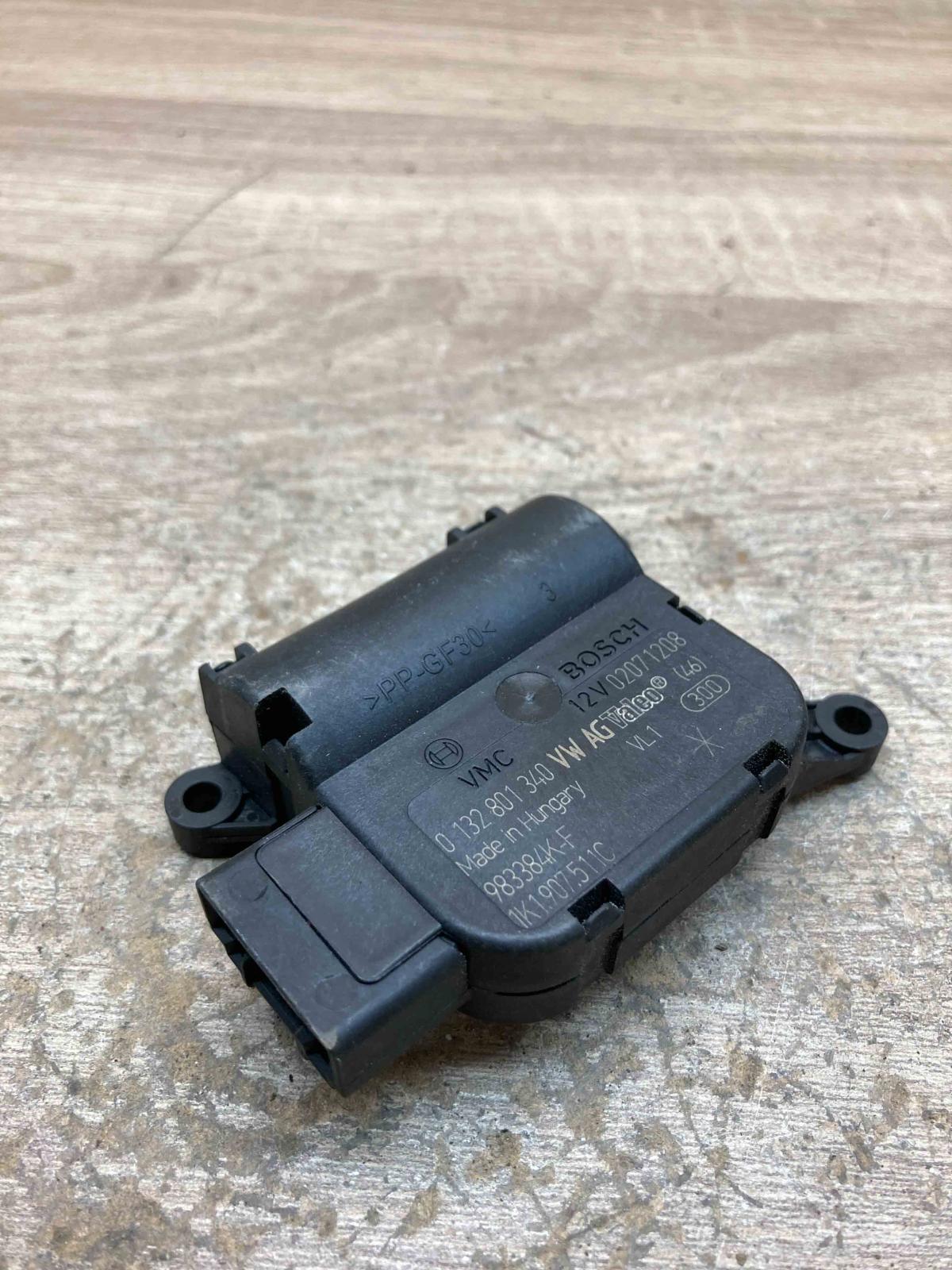 1K1907511C 0132801340  Air flap motor/actuator Volkswagen Golf VI