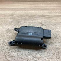 1K0907511B 0132801341 Used  Air flap motor/actuator Volkswagen Touran I